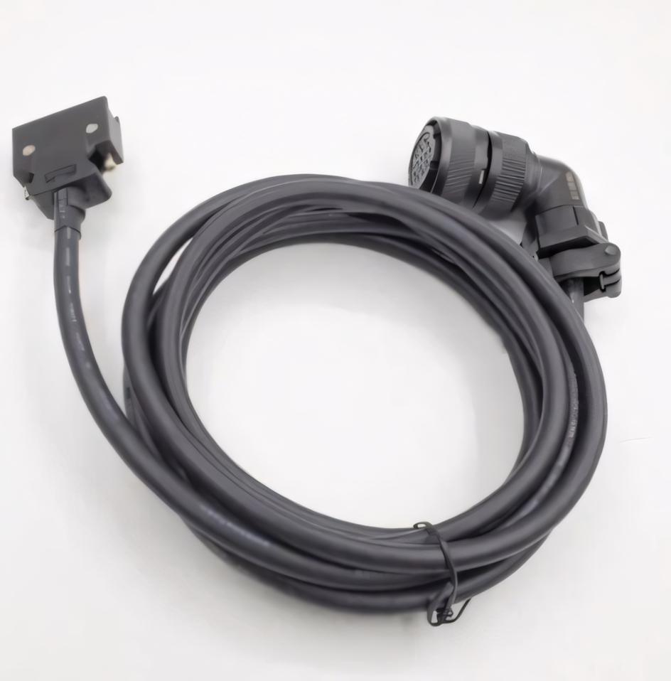 Delta DACS3-AFERSI05C Enkoder Kablosu – 5 Metre, B3/E3 Servo Motorlar için, Hareketli Tip, Flanş 80’e Kadar