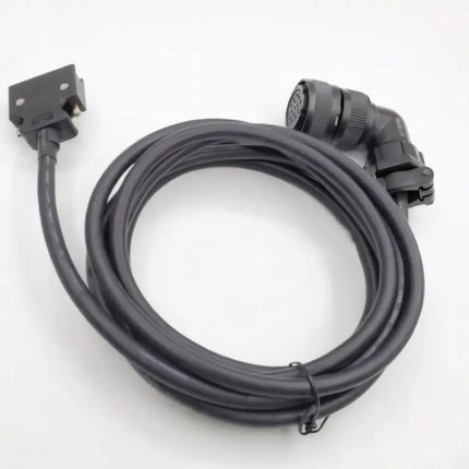 Delta DACS3-AFERSI05C Enkoder Kablosu – 5 Metre B3/E3 Servo Motorlar için Hareketli Tip Flanş 80’e