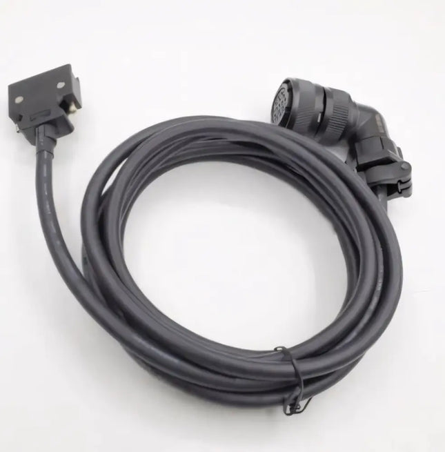 Delta DACS3-AFERSI05C Enkoder Kablosu – 5 Metre B3/E3 Servo Motorlar için Hareketli Tip Flanş 80’e